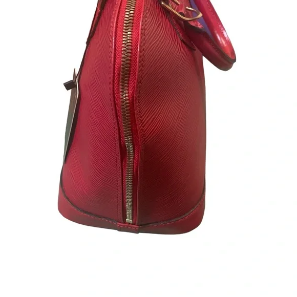 Authentic LV Epi Alma Red PM - Picture 4 of 10